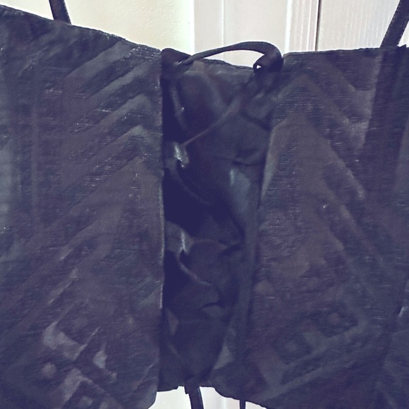 Black Brand New Crop Top - Picture 3 of 4